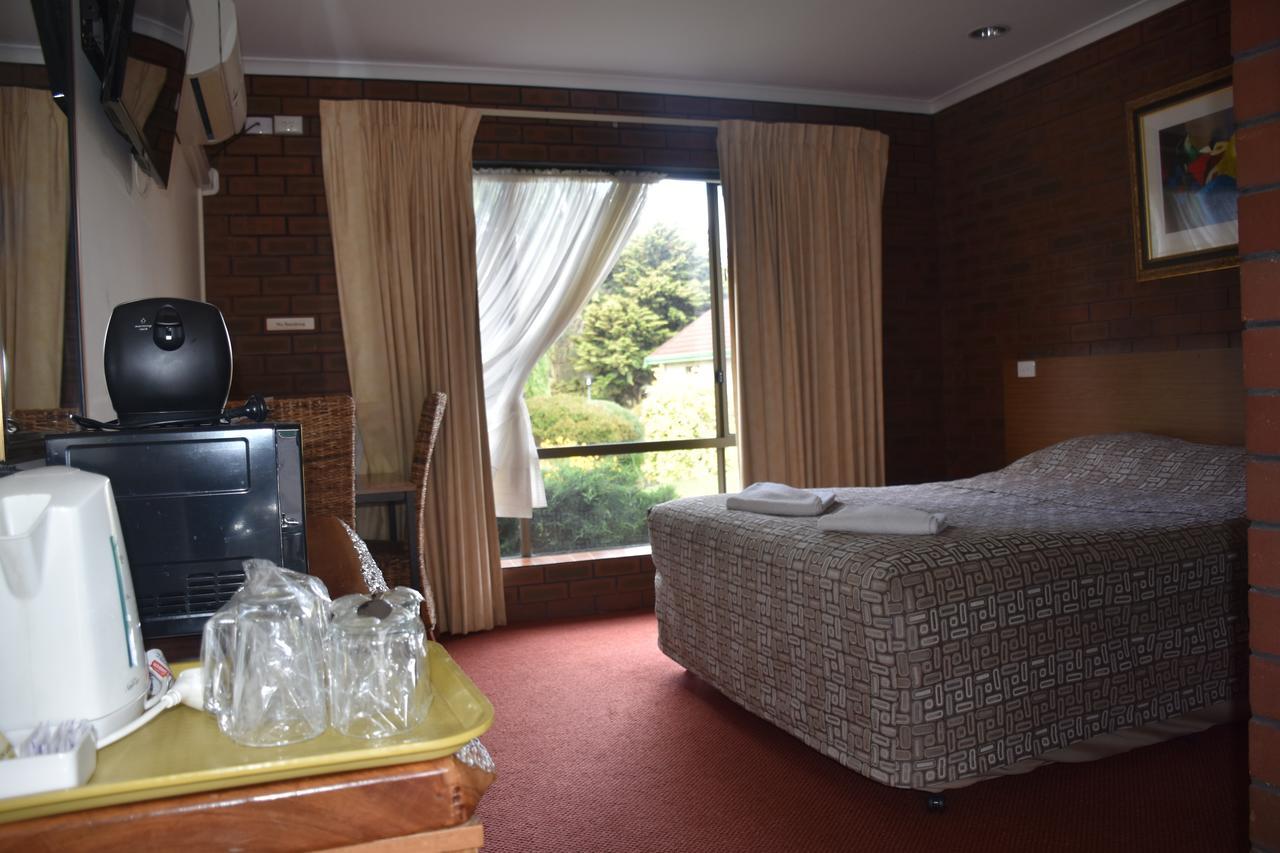 Mount Barker Valley Views Motel & Chalets, Western Australia ภายนอก รูปภาพ