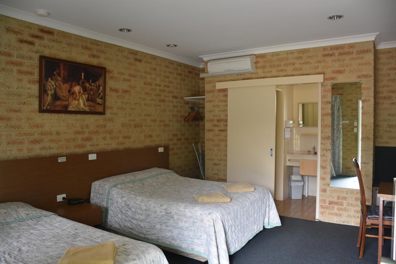 Mount Barker Valley Views Motel & Chalets, Western Australia ภายนอก รูปภาพ