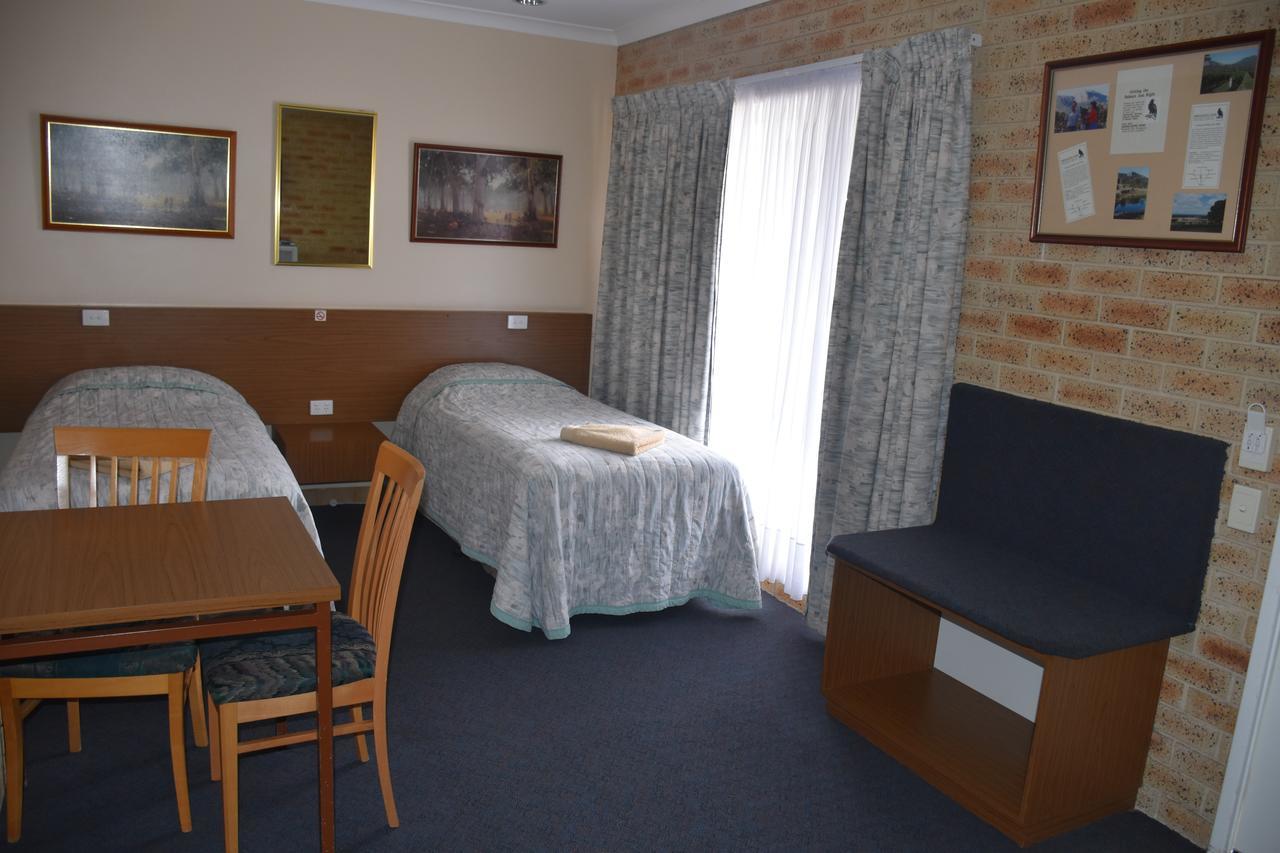 Mount Barker Valley Views Motel & Chalets, Western Australia ภายนอก รูปภาพ