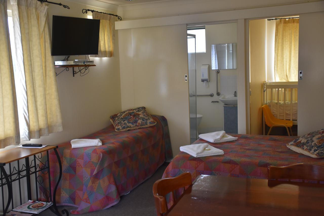 Mount Barker Valley Views Motel & Chalets, Western Australia ภายนอก รูปภาพ
