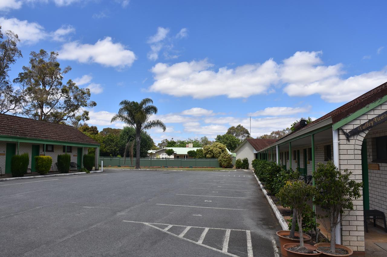 Mount Barker Valley Views Motel & Chalets, Western Australia ภายนอก รูปภาพ