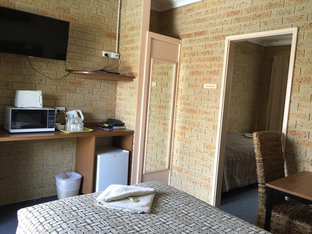Mount Barker Valley Views Motel & Chalets, Western Australia ภายนอก รูปภาพ